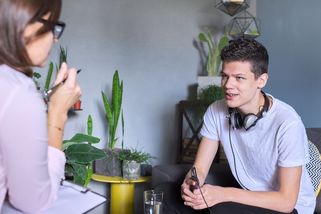 Vydává se za klinickou psycholožku. Její akci zaštítil Babiš i Pavel - Seznam Zprávy